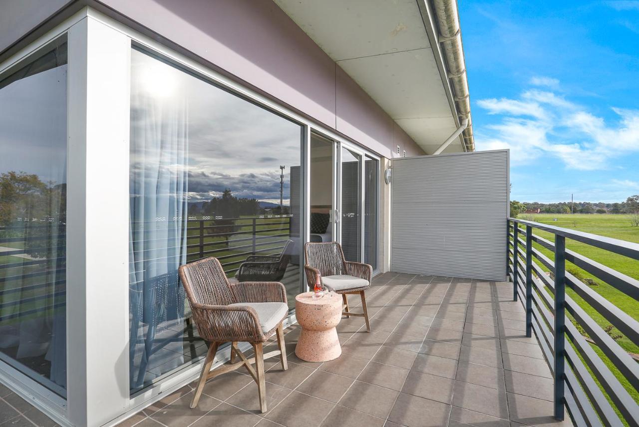 Springs Shoalhaven Nowra Motel Exterior photo